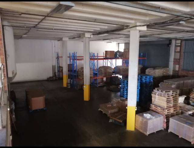 1,370M² WAREHOUSE TO LET IN MARIANNHILL